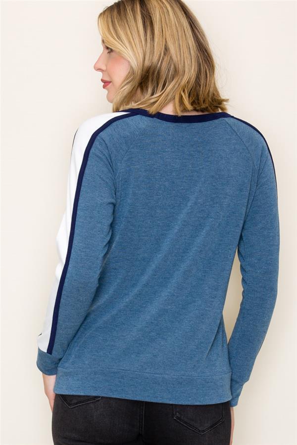 Final Sale Long Sleeve Color Trimmed Crew Neck Top Teal