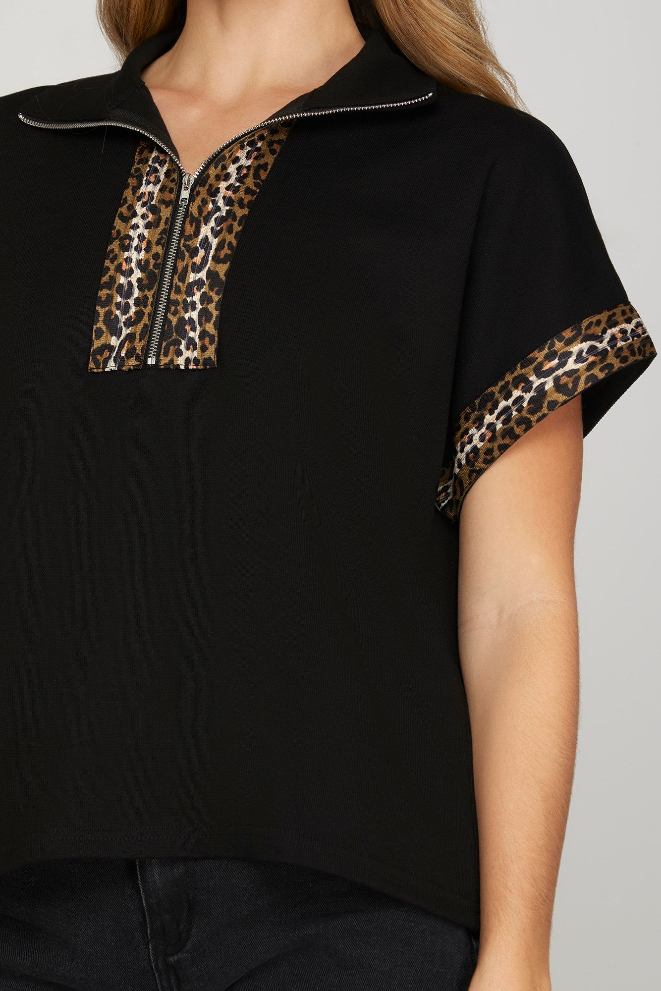 Sale Drop Short Sleeve Half Zip Top Black w/Leopard Trim