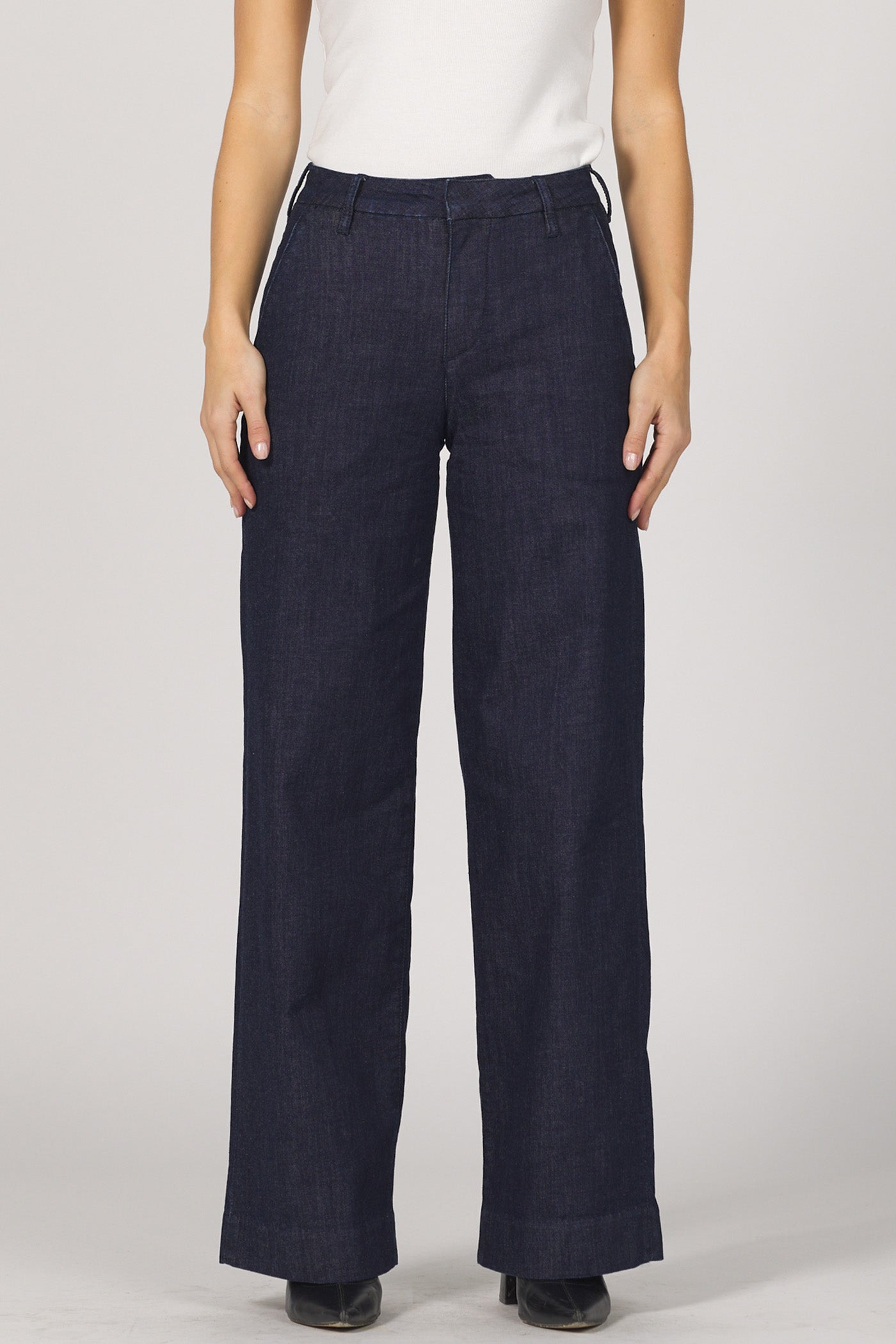 Brandy Mid-Rise Wide Leg Trouser Jeans Zodiac