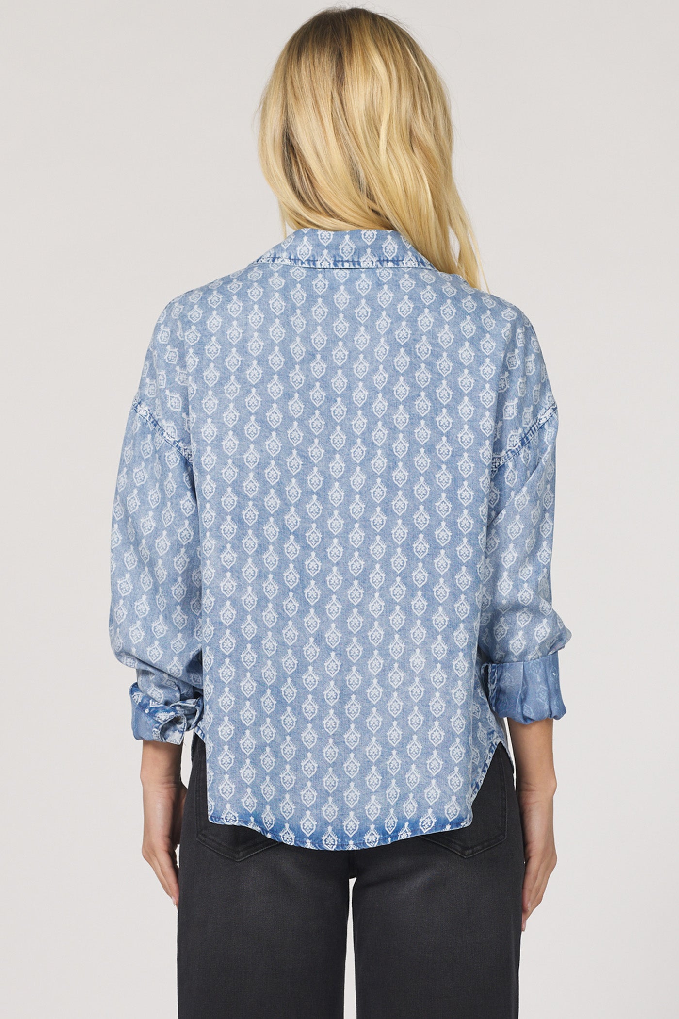 Sale Adrianna Button Up Long Sleeve Shirt Tulip Crest