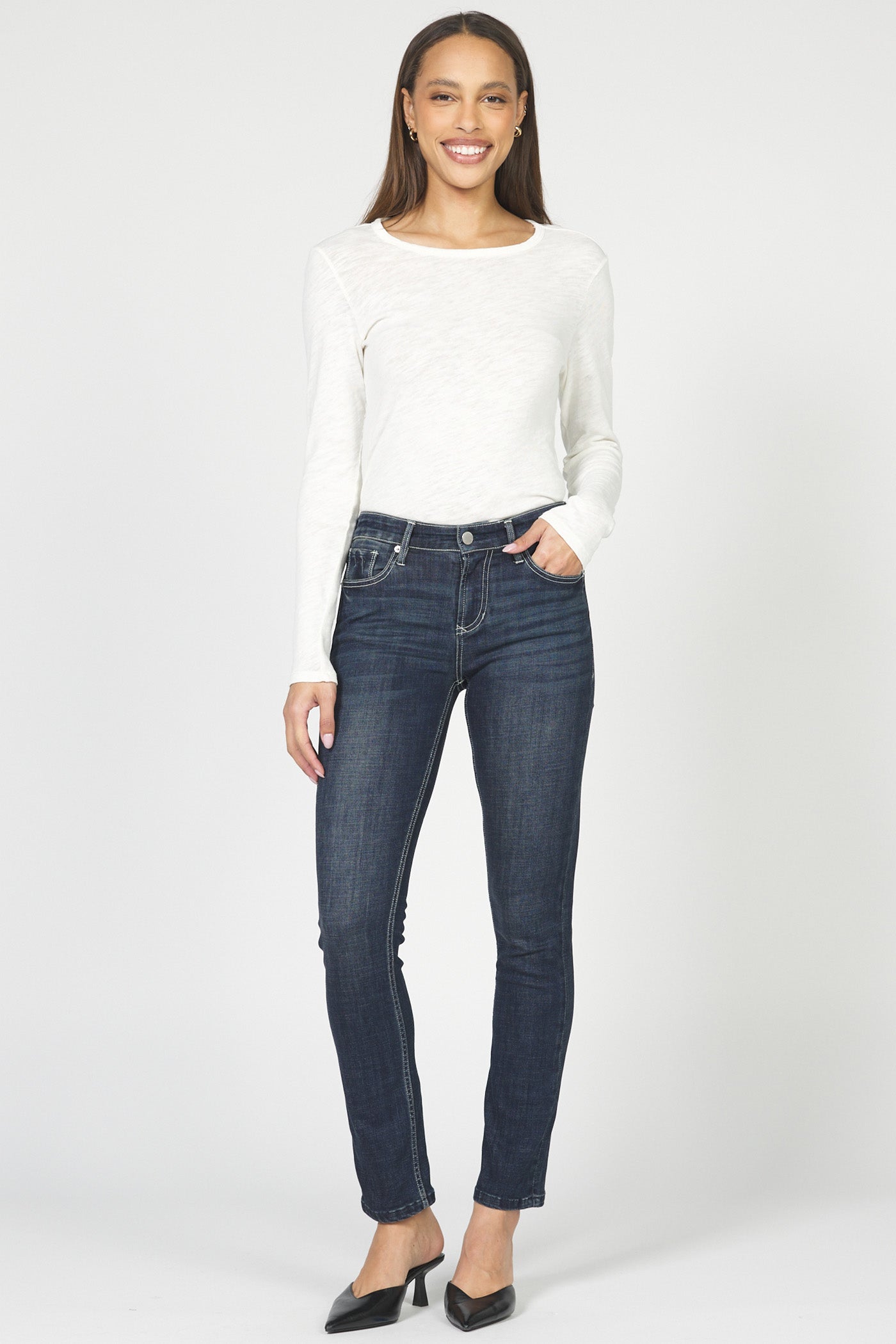 Blaire Mid-Rise Slim Straight Jeans Lennon