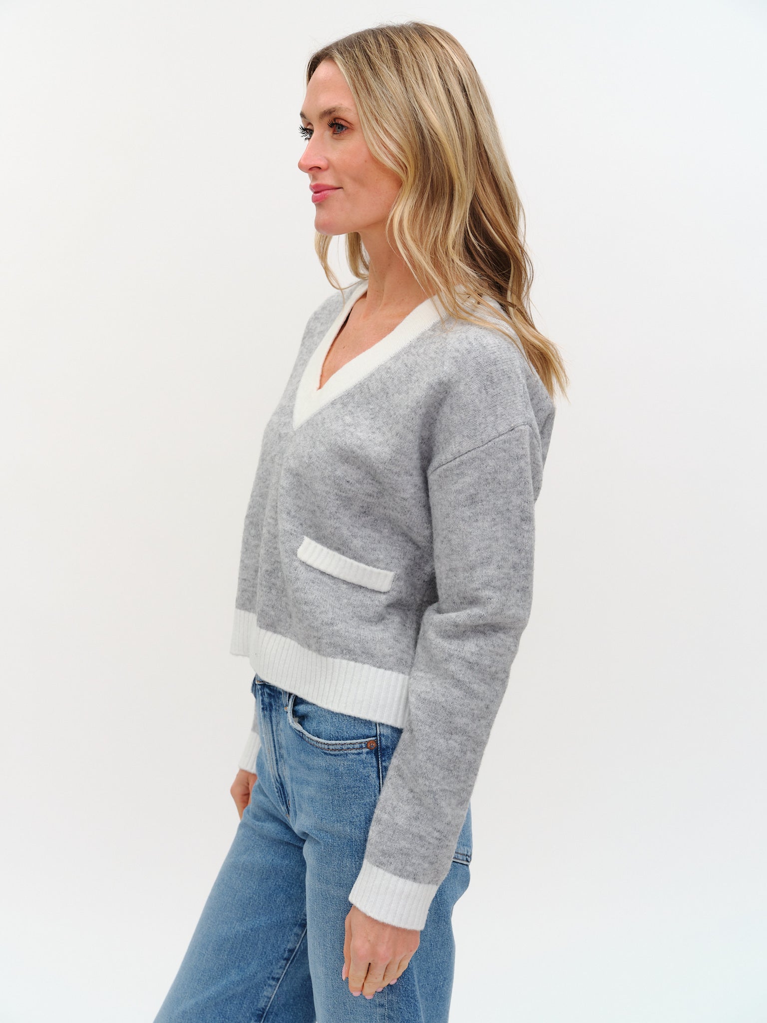Libby V-Neck Sweater Heather Grey